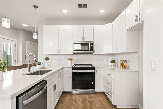 603 E Avenue G 404, Port Aransas, TX 78373