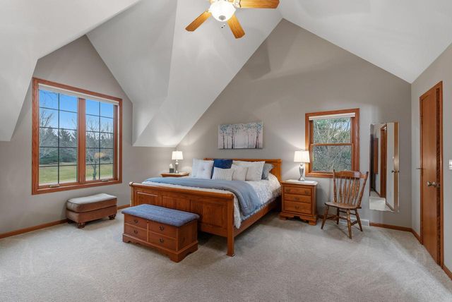 1925 Field Cliffe DRIVE, Richfield, WI 53076