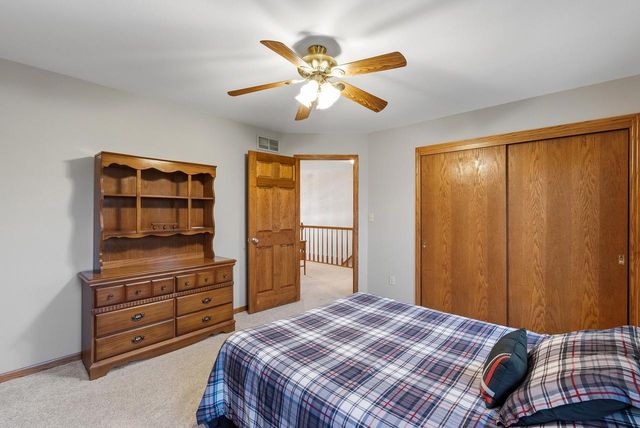 1925 Field Cliffe DRIVE, Richfield, WI 53076