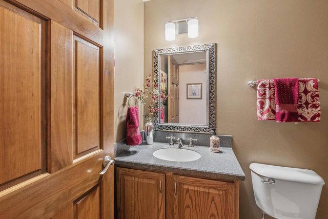 1925 Field Cliffe DRIVE, Richfield, WI 53076