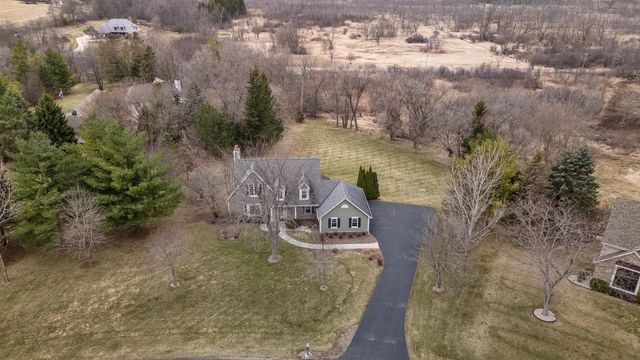 1925 Field Cliffe DRIVE, Richfield, WI 53076