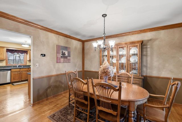 1925 Field Cliffe DRIVE, Richfield, WI 53076