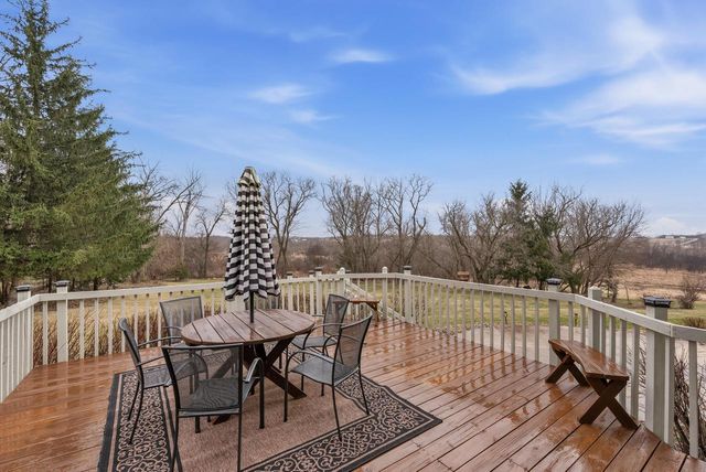 1925 Field Cliffe DRIVE, Richfield, WI 53076