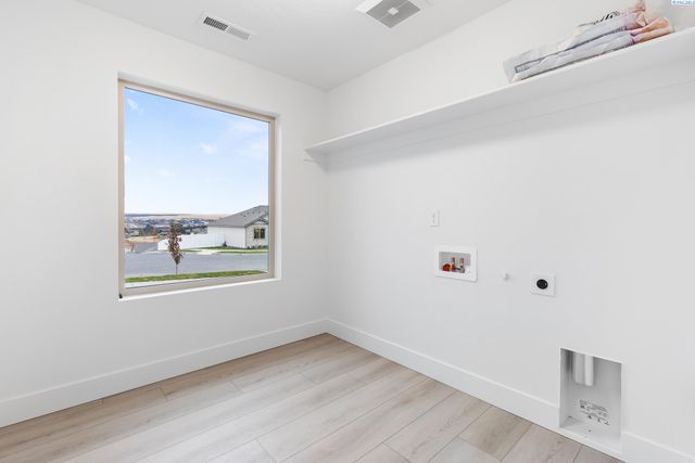 6254 W 28th Ave, Kennewick, WA 99338