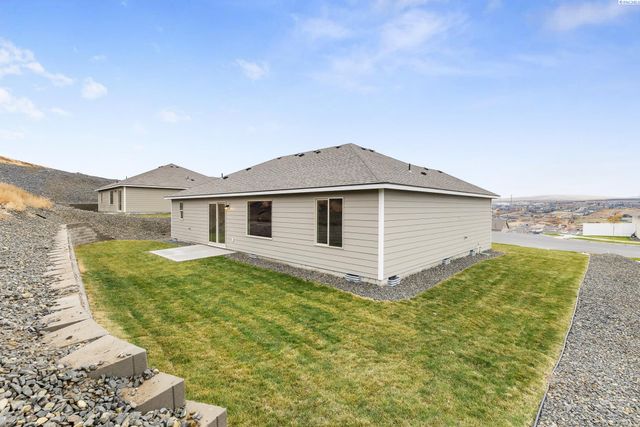 6254 W 28th Ave, Kennewick, WA 99338
