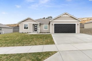 6254 W 28th Ave, Kennewick, WA 99338