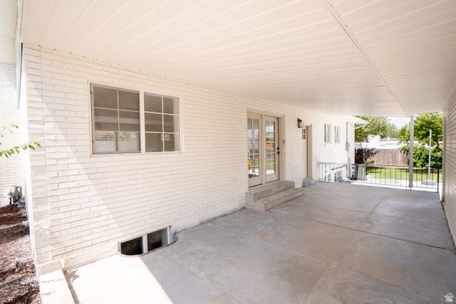 1211 E BREKENRIDGE DR, Murray, UT 84117
