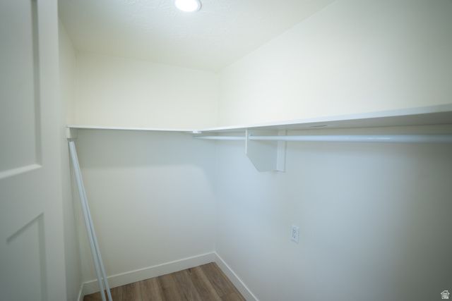 1211 E BREKENRIDGE DR, Murray, UT 84117