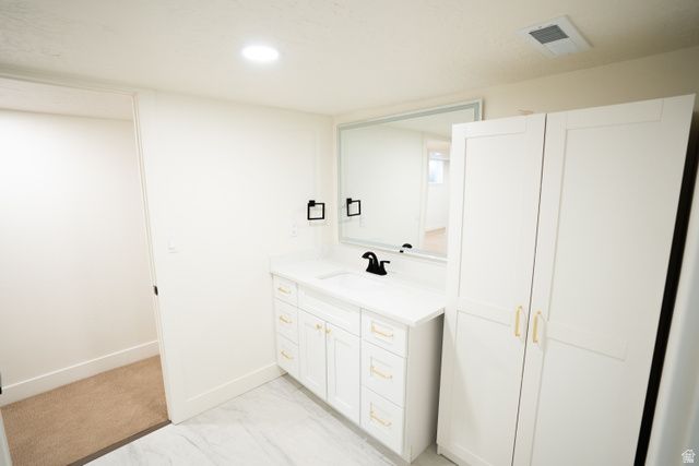 1211 E BREKENRIDGE DR, Murray, UT 84117