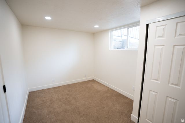 1211 E BREKENRIDGE DR, Murray, UT 84117