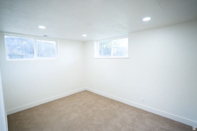 1211 E BREKENRIDGE DR, Murray, UT 84117