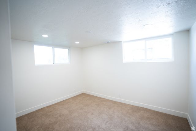 1211 E BREKENRIDGE DR, Murray, UT 84117