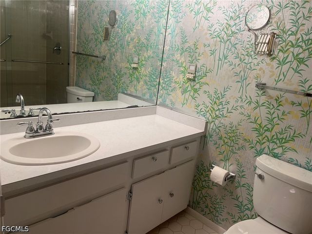 1740 Pine Valley DR 110, Fort Myers, FL 33907