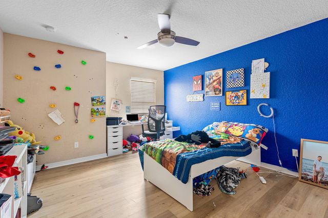 5827 Gypsum Place, West Palm Beach, FL 33413