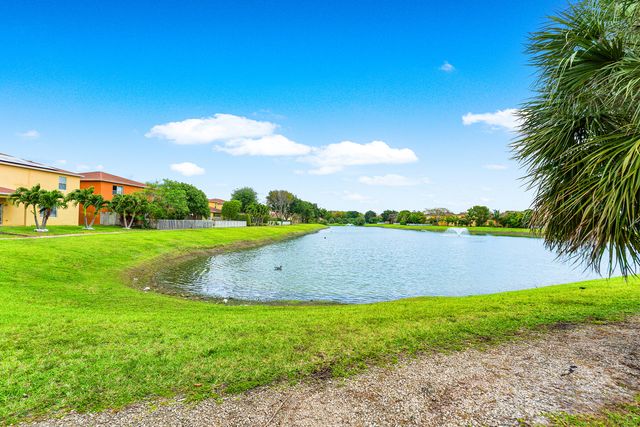 5827 Gypsum Place, West Palm Beach, FL 33413