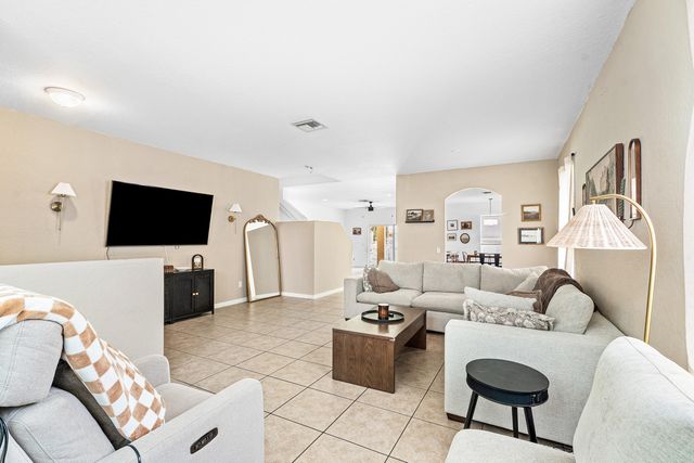 5827 Gypsum Place, West Palm Beach, FL 33413