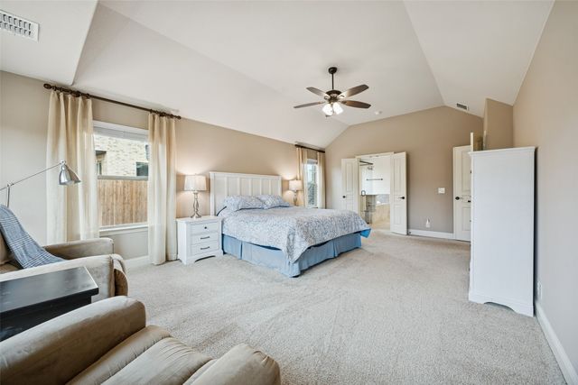 203 Oakcrest Drive, Justin, TX 76247