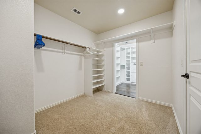 203 Oakcrest Drive, Justin, TX 76247