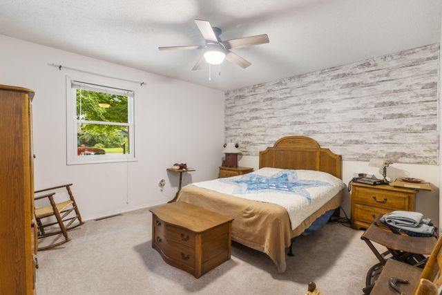 3206 W Grayrock Drive, Springfield, MO 65810