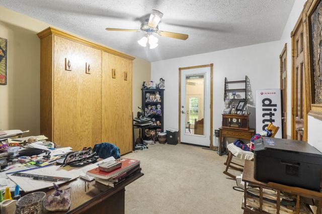 3206 W Grayrock Drive, Springfield, MO 65810