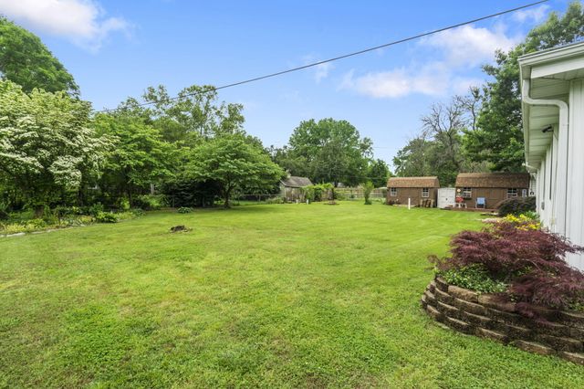 3206 W Grayrock Drive, Springfield, MO 65810