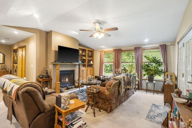 3206 W Grayrock Drive, Springfield, MO 65810