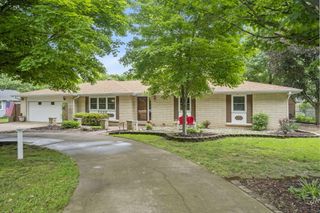 3206 W Grayrock Drive, Springfield, MO 65810