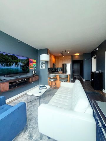 33 W Ontario Street 51G, Chicago, IL 60654