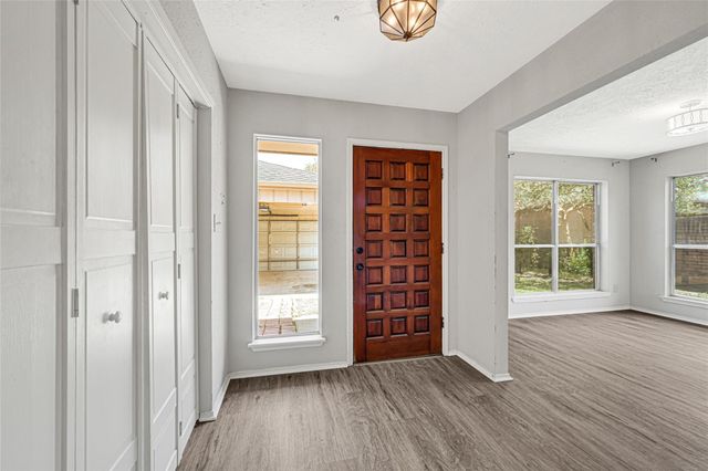 7314 Addicks Clodine Road, Houston, TX 77083
