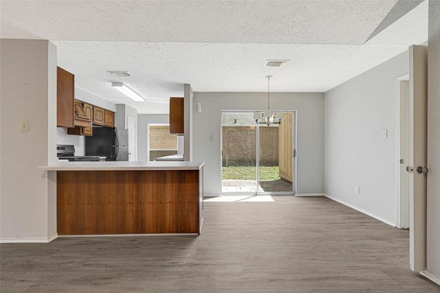 7314 Addicks Clodine Road, Houston, TX 77083