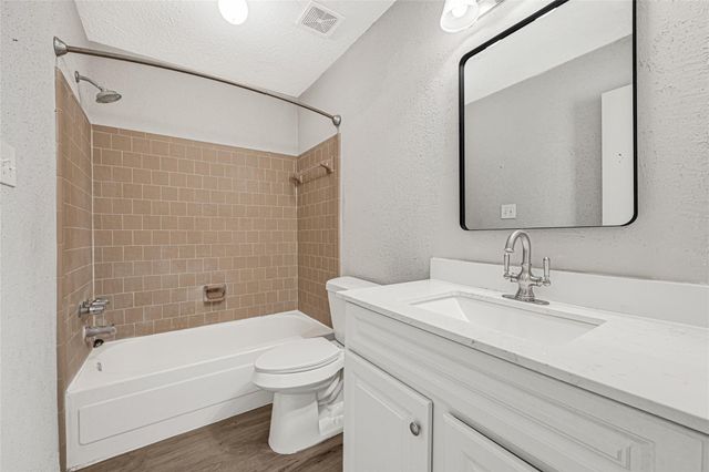 7314 Addicks Clodine Road, Houston, TX 77083