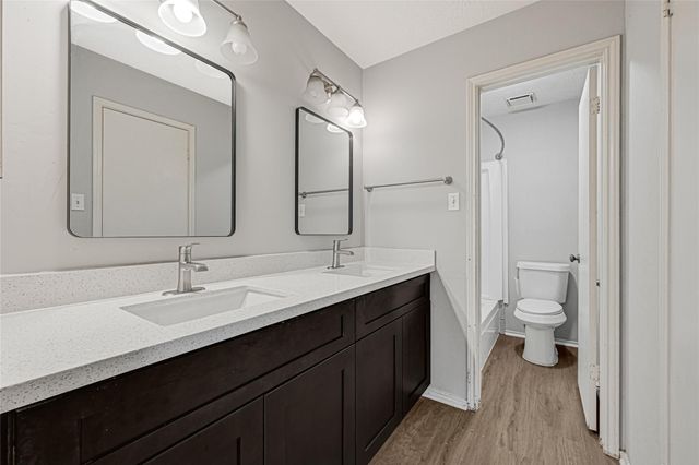 7314 Addicks Clodine Road, Houston, TX 77083