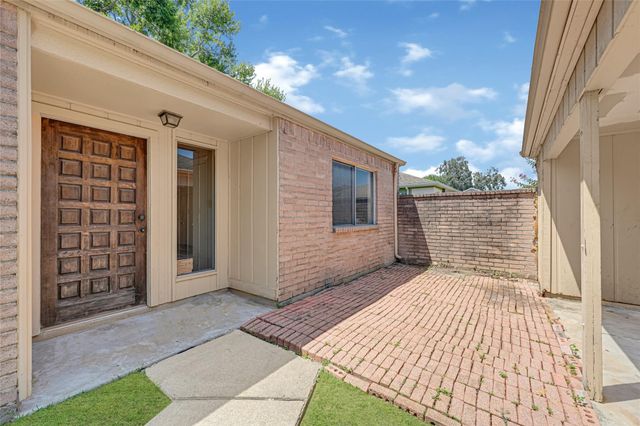 7314 Addicks Clodine Road, Houston, TX 77083