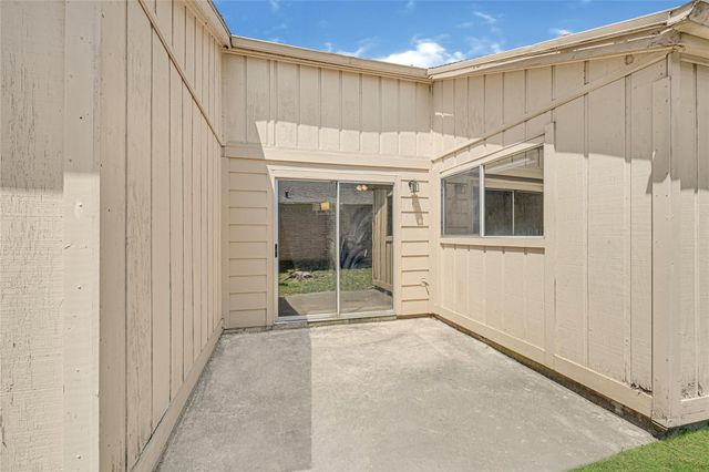 7314 Addicks Clodine Road, Houston, TX 77083