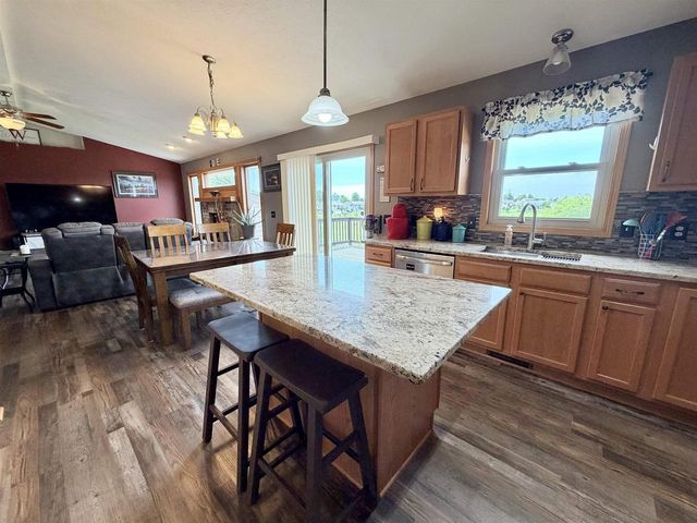 1128 Crestline Drive, Milton, WI 53563