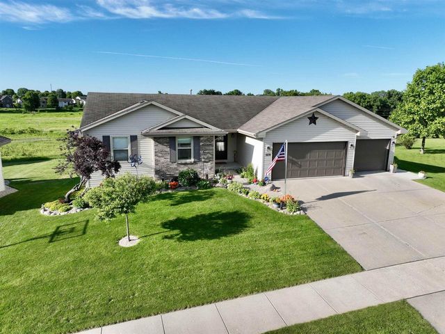 1128 Crestline Drive, Milton, WI 53563