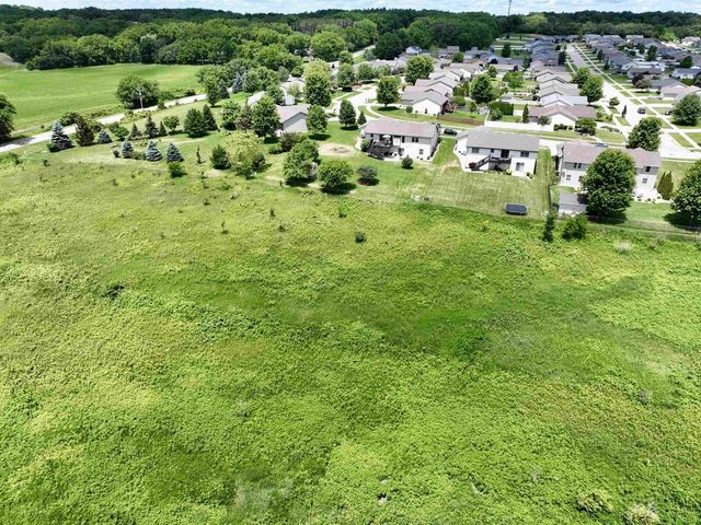 1128 Crestline Drive, Milton, WI 53563