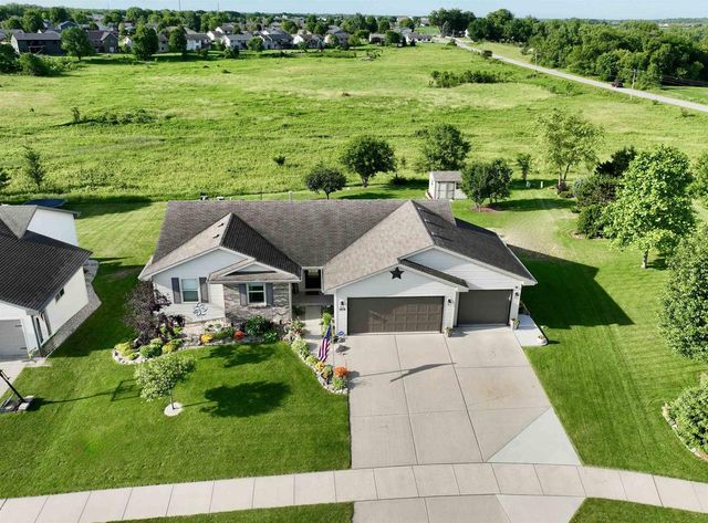 1128 Crestline Drive, Milton, WI 53563