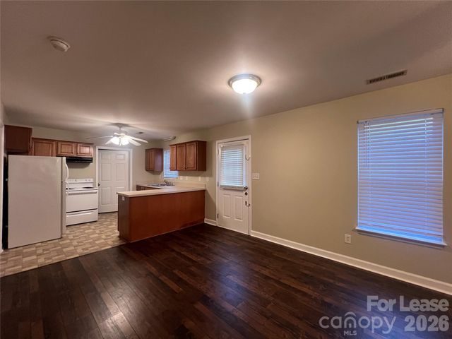 2004 Grandhaven Drive B, Mount Holly, NC 28120