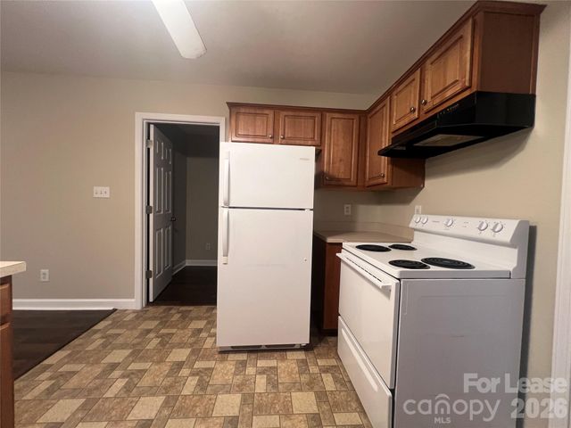 2004 Grandhaven Drive B, Mount Holly, NC 28120