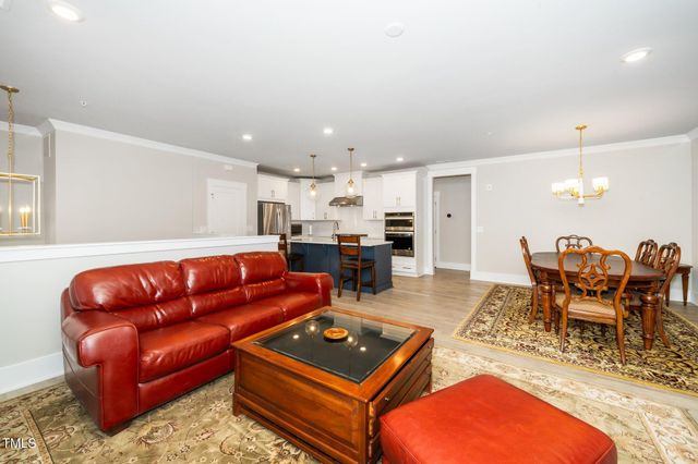 10530 Sablewood Drive 112, Raleigh, NC 27617