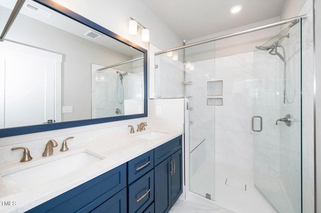 10530 Sablewood Drive 112, Raleigh, NC 27617