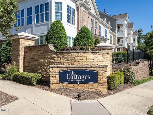 10530 Sablewood Drive 112, Raleigh, NC 27617