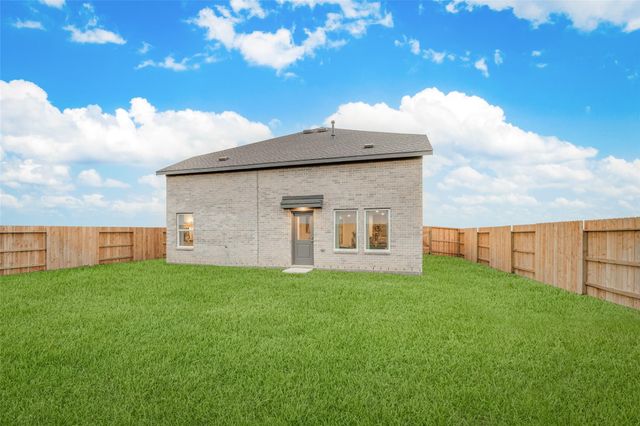 9114 Golden Dorado Lane, Baytown, TX 77521