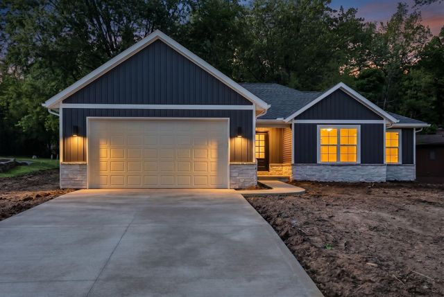 99 Rome Beauty Court, Howard, OH 43028