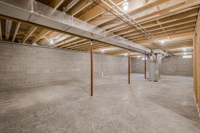 99 Rome Beauty Court, Howard, OH 43028