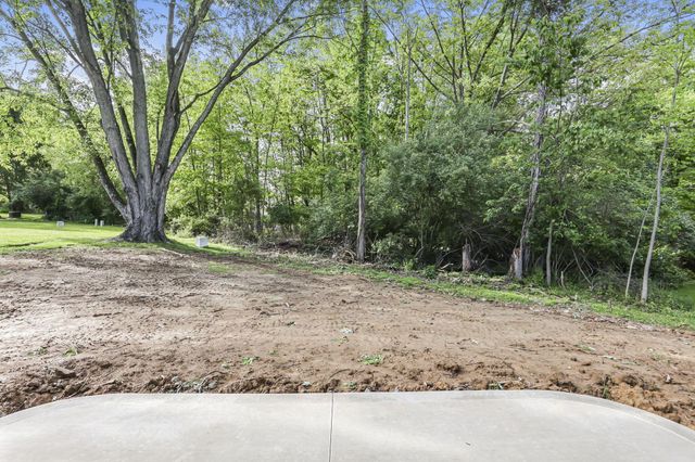 99 Rome Beauty Court, Howard, OH 43028