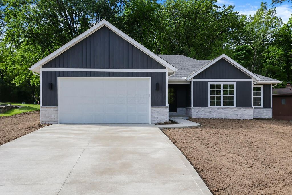 99 Rome Beauty Court, Howard, OH 43028