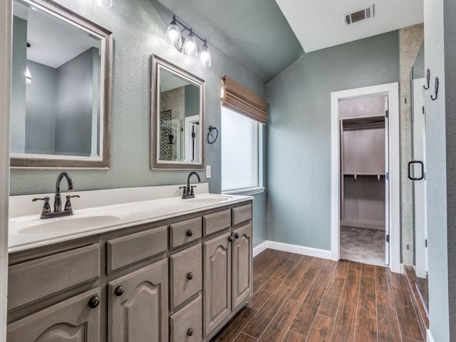 1070 Shepard Lane, Lavon, TX 75166