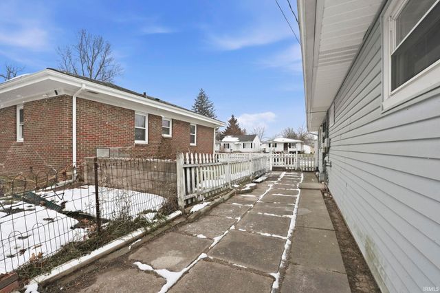 4722 Hanna Street, Fort Wayne, IN 46806